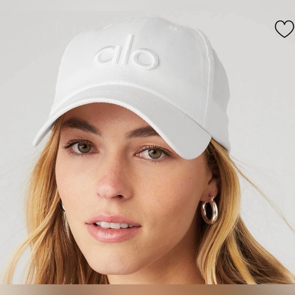ALO Yoga Accessories - ALO Yoga District Trucker Hat, WHITE NWT